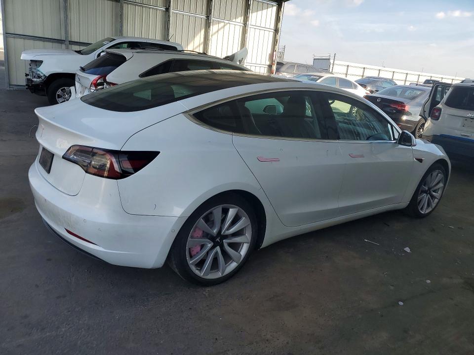 79338855 :رقم المزاد ، 5YJ3E1EA8KF434516 vin ، 2019 Tesla Model 3 مزاد بيع