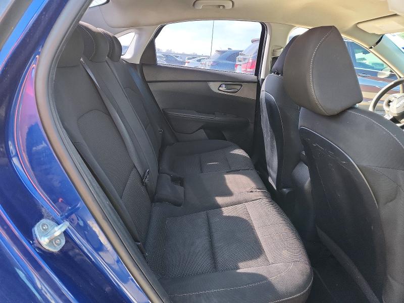 75743395 :رقم المزاد ، 3KPF24AD4ME263182 vin ، 2021 Kia Forte مزاد بيع