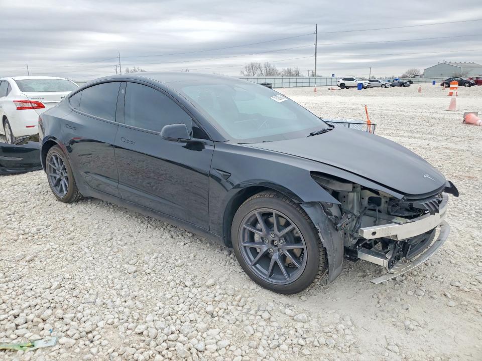 78398895 :رقم المزاد ، 5YJ3E1EBXNF267699 vin ، 2022 Tesla Model 3 مزاد بيع