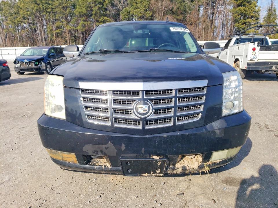 Продажа на аукционе авто 2007 Cadillac Escalade, vin: 1GYFK63897R353930, номер лота: 76463695