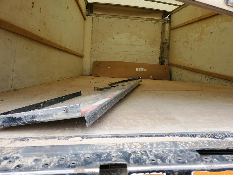 48548666 :رقم المزاد ، 7GZ37TC71PN003802 vin ، 2023 Gmc Savana مزاد بيع