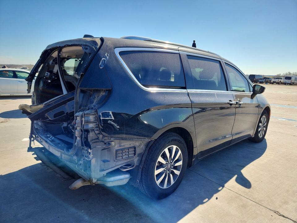 76142805 :رقم المزاد ، 2C4RC1BG7MR503051 vin ، 2021 Chrysler Pacifica مزاد بيع