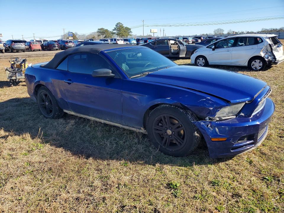 77564435 :رقم المزاد ، 1ZVBP8EM3E5240892 vin ، 2014 Ford Mustang مزاد بيع