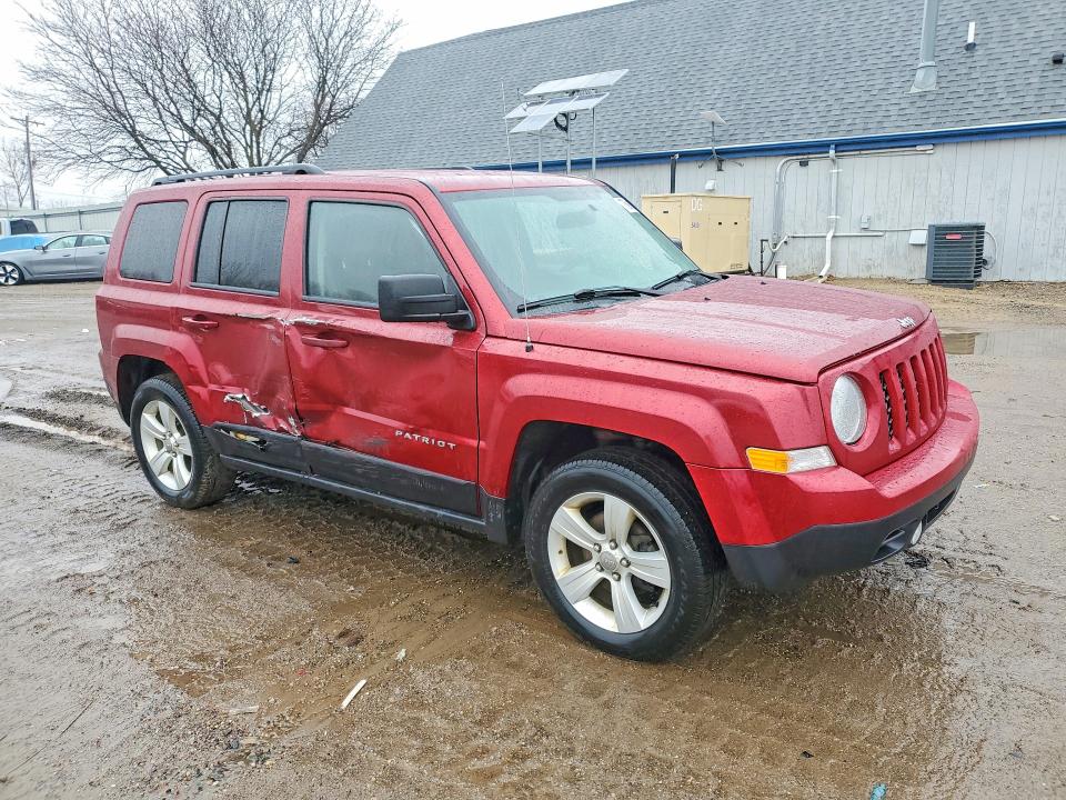 77591865 :رقم المزاد ، 1C4NJRBB1FD426805 vin ، 2015 Jeep Patriot مزاد بيع