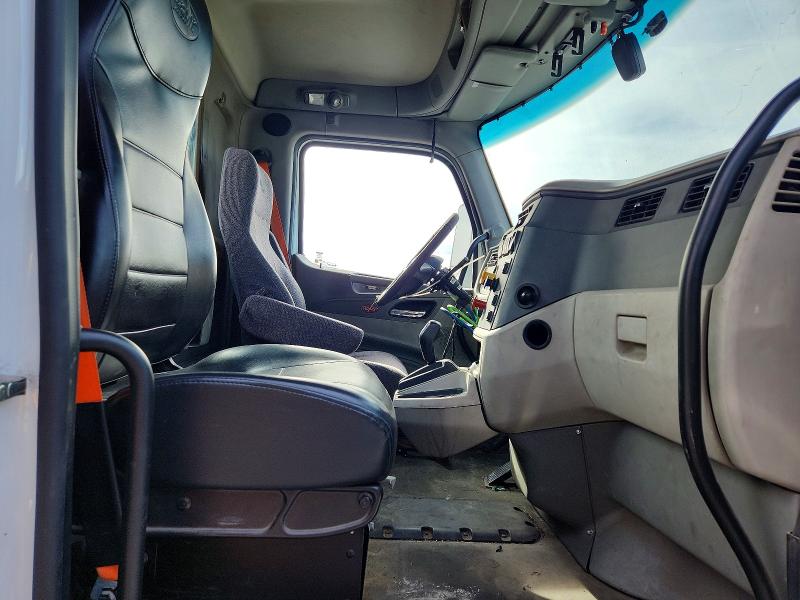 Продажа на аукционе авто 2018 Peterbilt 579, vin: 1XPBA48X7JD446427, номер лота: 77527075