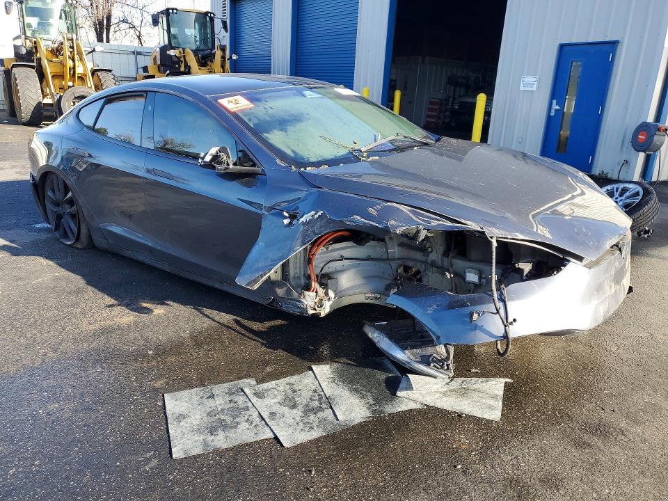 Aukcja sprzedaży 2017 Tesla Model S, vin: 5YJSA1E22HF215527, numer aukcji: 77348055