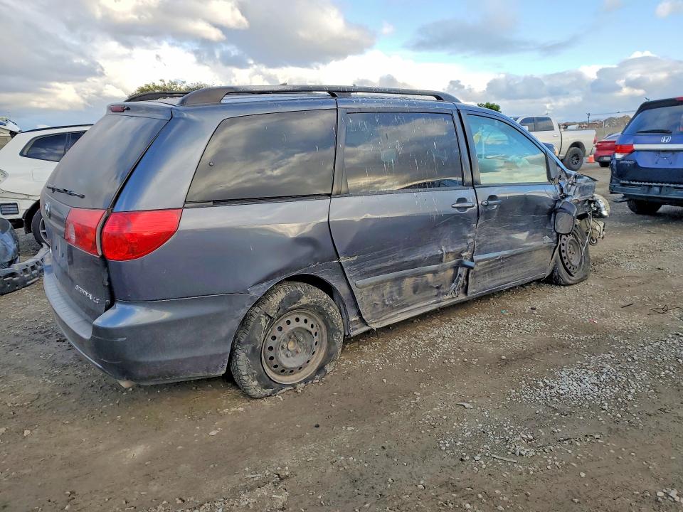 Продажа на аукционе авто 2007 Toyota Sienna, vin: 5TDZK23C47S071454, номер лота: 77796765