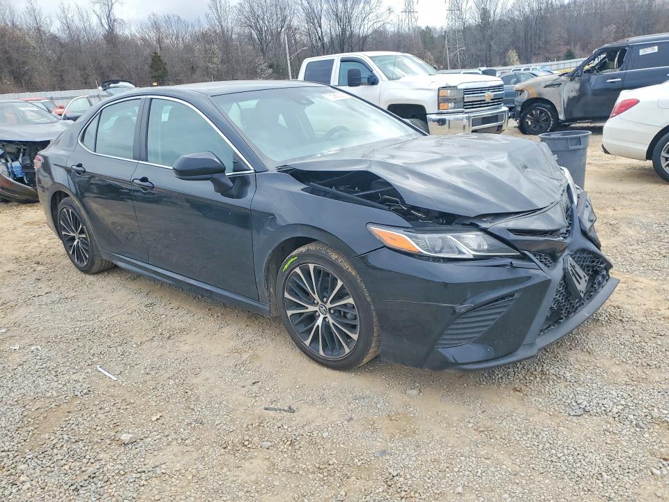 78985395 :رقم المزاد ، 4T1B11HK3KU205174 vin ، 2019 Toyota Camry مزاد بيع