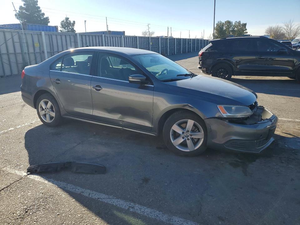 Продажа на аукционе авто 2014 Volkswagen Jetta, vin: 3VW3L7AJ9EM444533, номер лота: 76023355