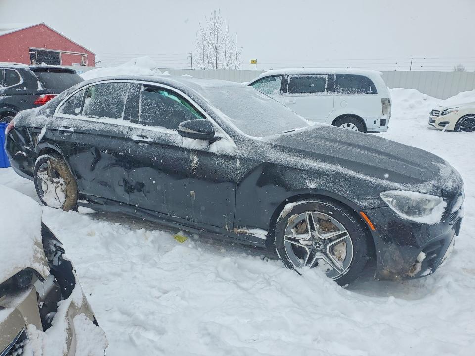 2022 Mercedes-benz E მანქანა იყიდება აუქციონზე, vin: W1KZF5KB5NB022210, აუქციონის ნომერი: 76219295