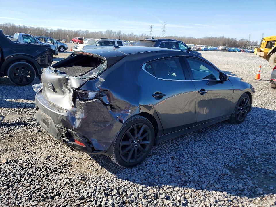 2021 Mazda 3 მანქანა იყიდება აუქციონზე, vin: JM1BPAML3M1310884, აუქციონის ნომერი: 77329965