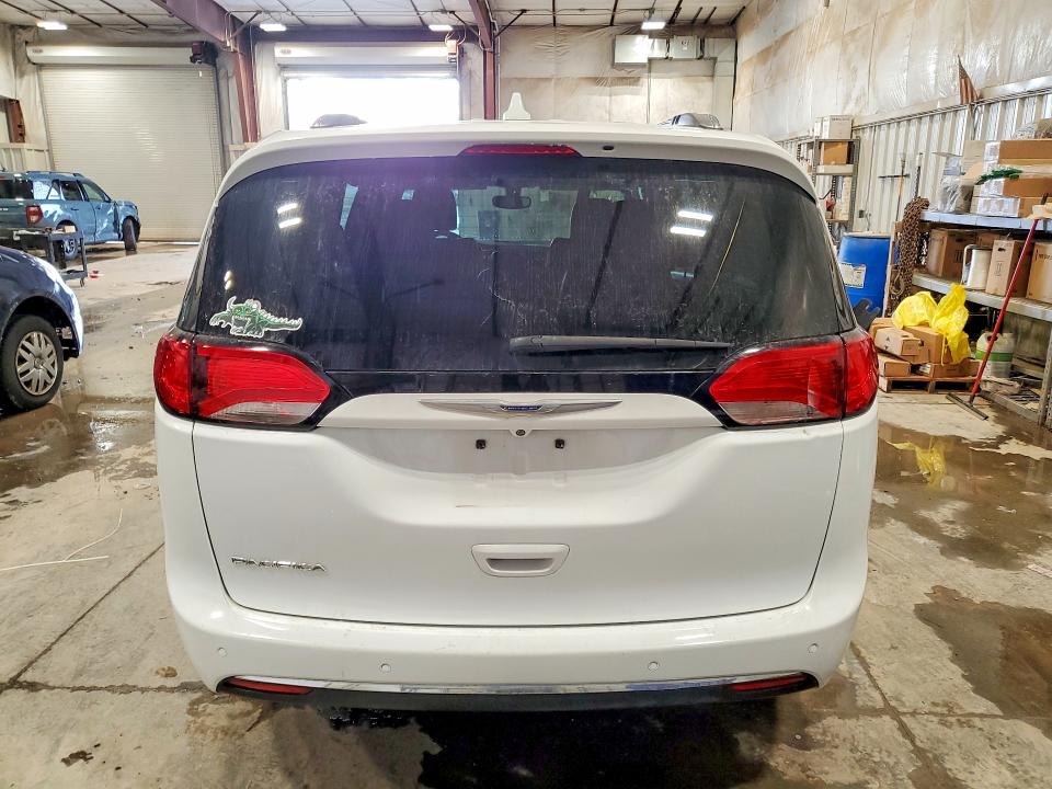 Продажа на аукционе авто 2019 Chrysler Pacifica, vin: 2C4RC1BG0KR721183, номер лота: 75718585