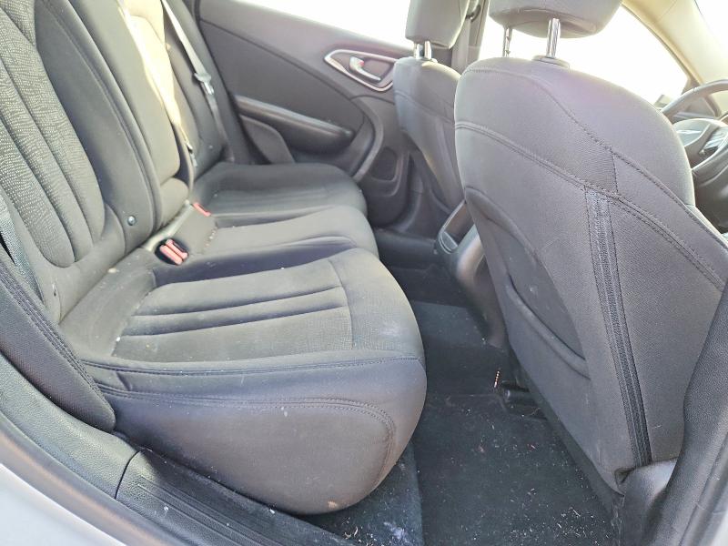 2015 Chrysler 200 მანქანა იყიდება აუქციონზე, vin: 1C3CCCAB4FN628648, აუქციონის ნომერი: 76600145