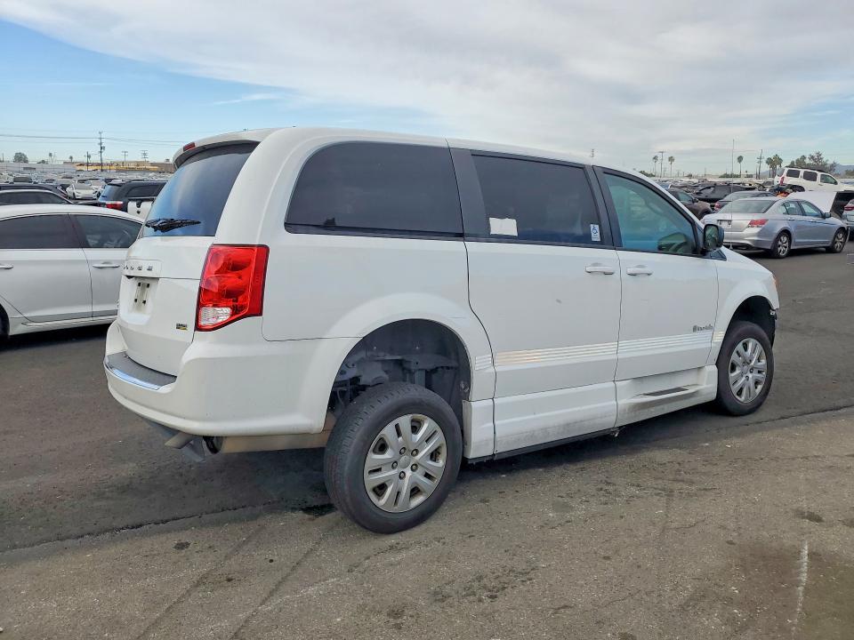 Auction sale of the 2018 Dodge Grand Caravan, vin: 2C7WDGBG7JR243252, lot number: 76175895