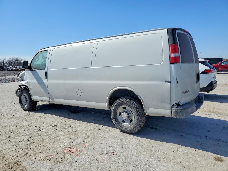 2021 Chev Express G2500 მანქანა იყიდება აუქციონზე, vin: 1GCWGBFPXM1153541, აუქციონის ნომერი: 78892415