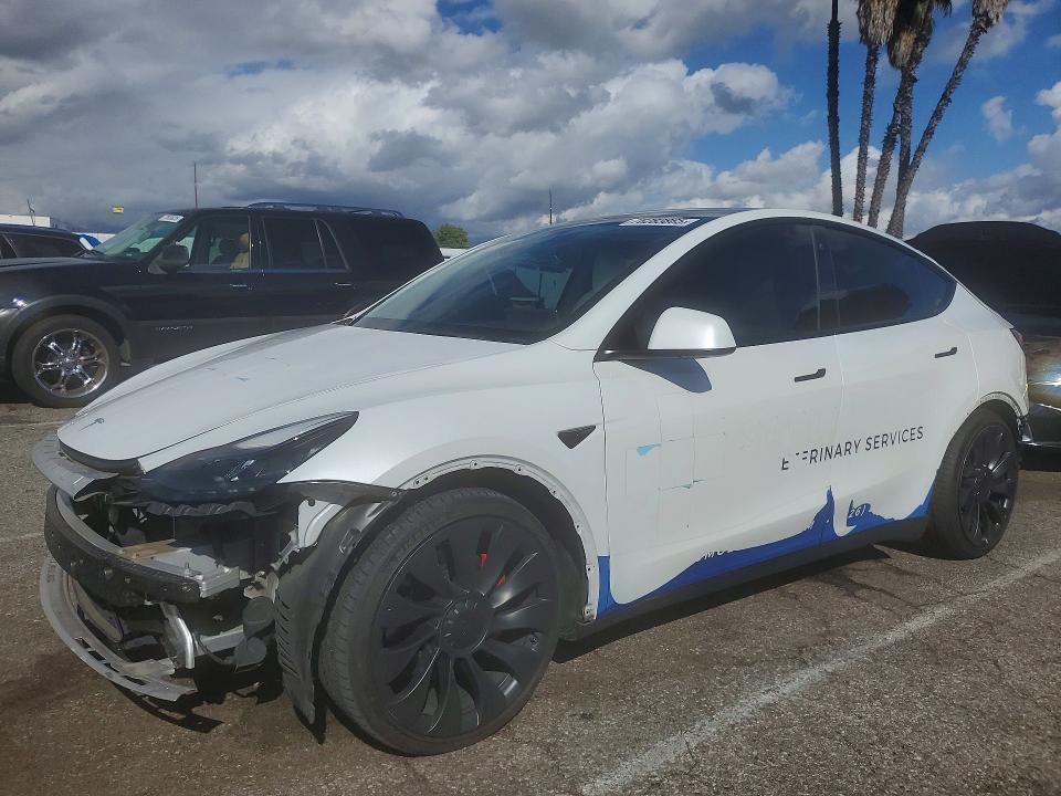 2022 Tesla Model Y მანქანა იყიდება აუქციონზე, vin: 7SAYGDEF5NF336922, აუქციონის ნომერი: 76283865