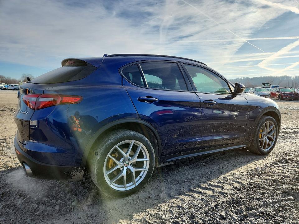 Aukcja sprzedaży 2018 Alfa Romeo Stelvio, vin: ZASFAKNN6J7B72315, numer aukcji: 76648475