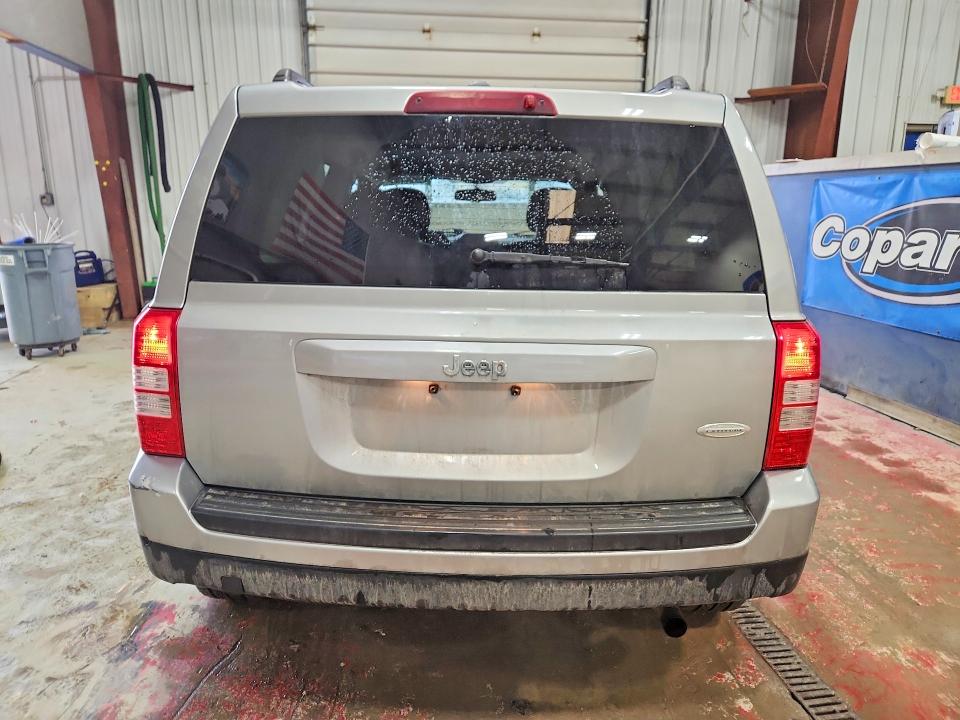 2016 Jeep Patriot მანქანა იყიდება აუქციონზე, vin: 1C4NJPFA1GD792352, აუქციონის ნომერი: 77786785