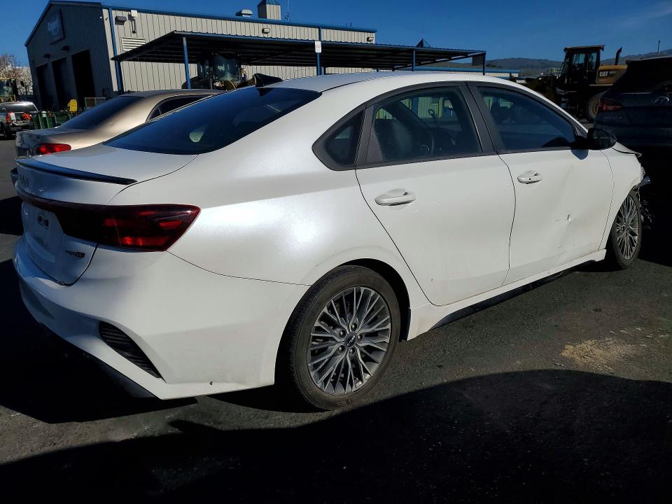 75849275 :رقم المزاد ، 3KPF54AD7RE758782 vin ، 2024 Kia Forte مزاد بيع