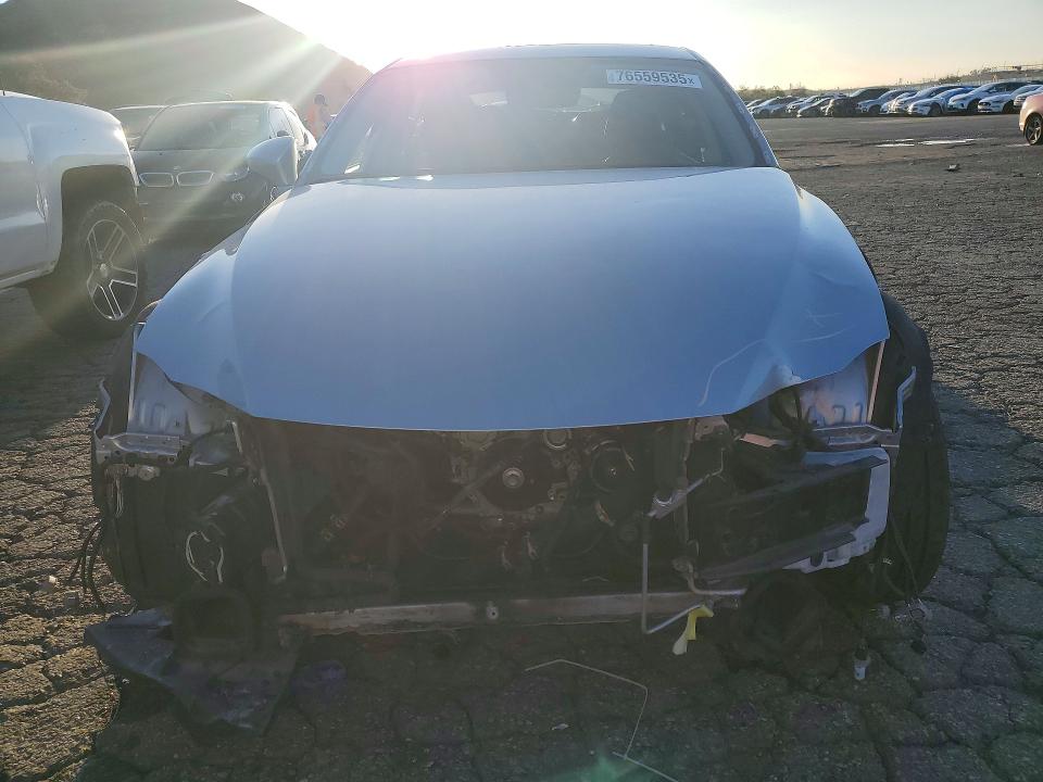 76559535 :رقم المزاد ، JTHBA1D26J5073822 vin ، 2018 Lexus Is مزاد بيع