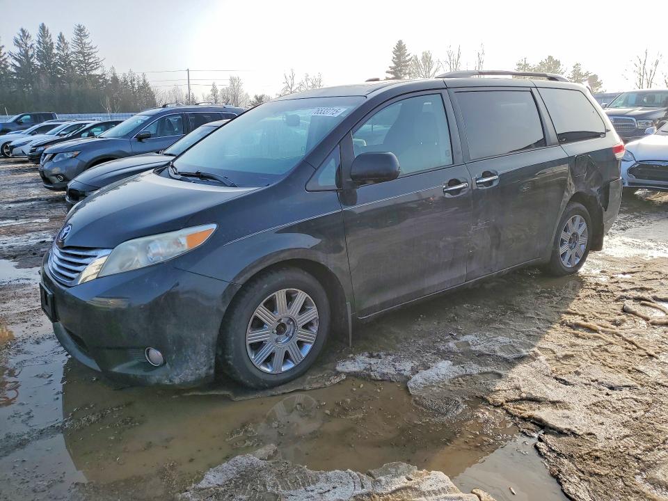 76533715 :رقم المزاد ، 5TDDK3DCXBS009628 vin ، 2011 Toyota Sienna مزاد بيع
