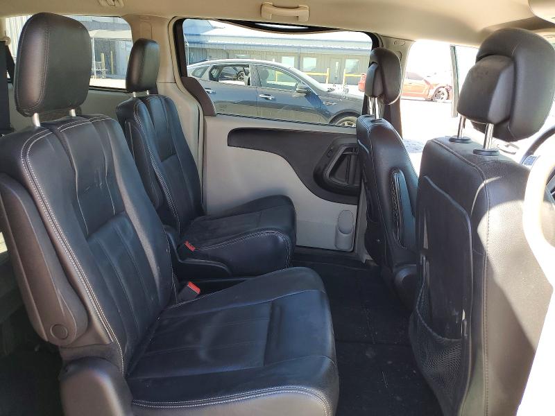 74679115 :رقم المزاد ، 2C4RC1BG4GR212849 vin ، 2016 Chrysler Town & Country مزاد بيع