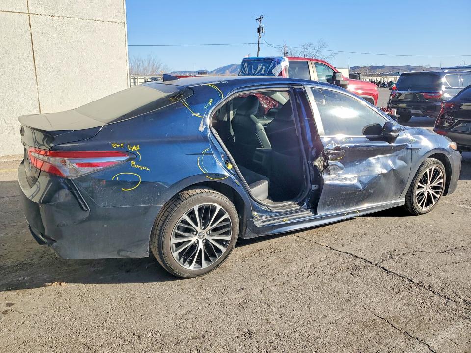 Продаж на аукціоні авто 2019 Toyota Camry, vin: 4T1B11HK9KU708014, номер лоту: 75602705