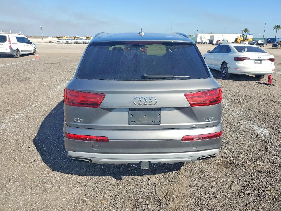 Продажа на аукционе авто 2017 Audi Q7, vin: WA1LAAF76HD047133, номер лота: 76971465