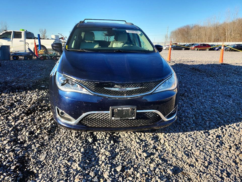 78506495 :رقم المزاد ، 2C4RC1BG4HR803670 vin ، 2017 Chrysler Pacifica مزاد بيع