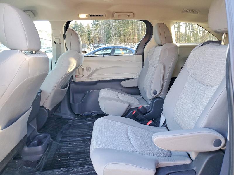 Aukcja sprzedaży 2022 Toyota Sienna, vin: 5TDKRKEC4NS075060, numer aukcji: 77582165