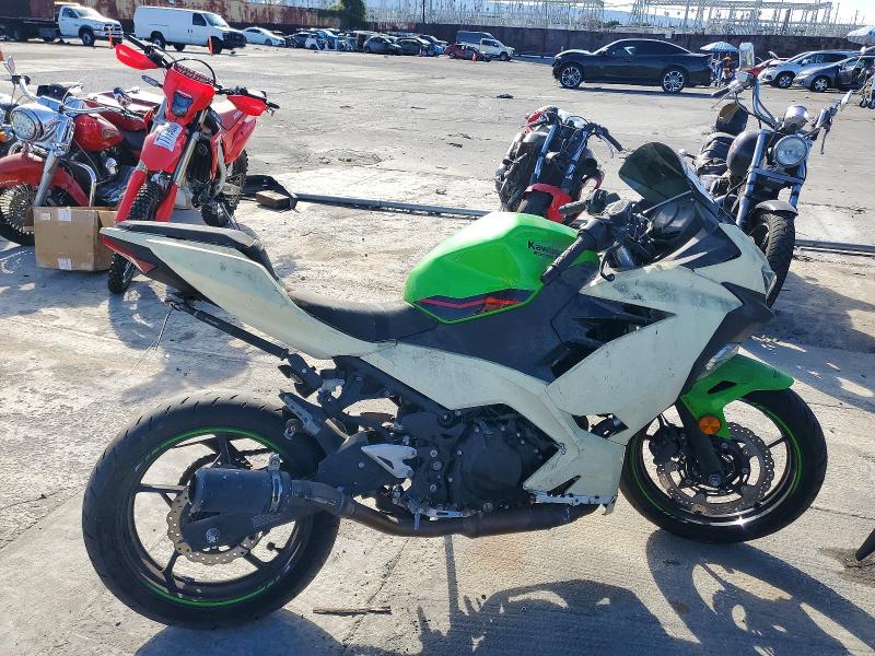78701585 :رقم المزاد ، JKAEXKG17NDAG9837 vin ، 2022 Kawasaki Ex400 مزاد بيع