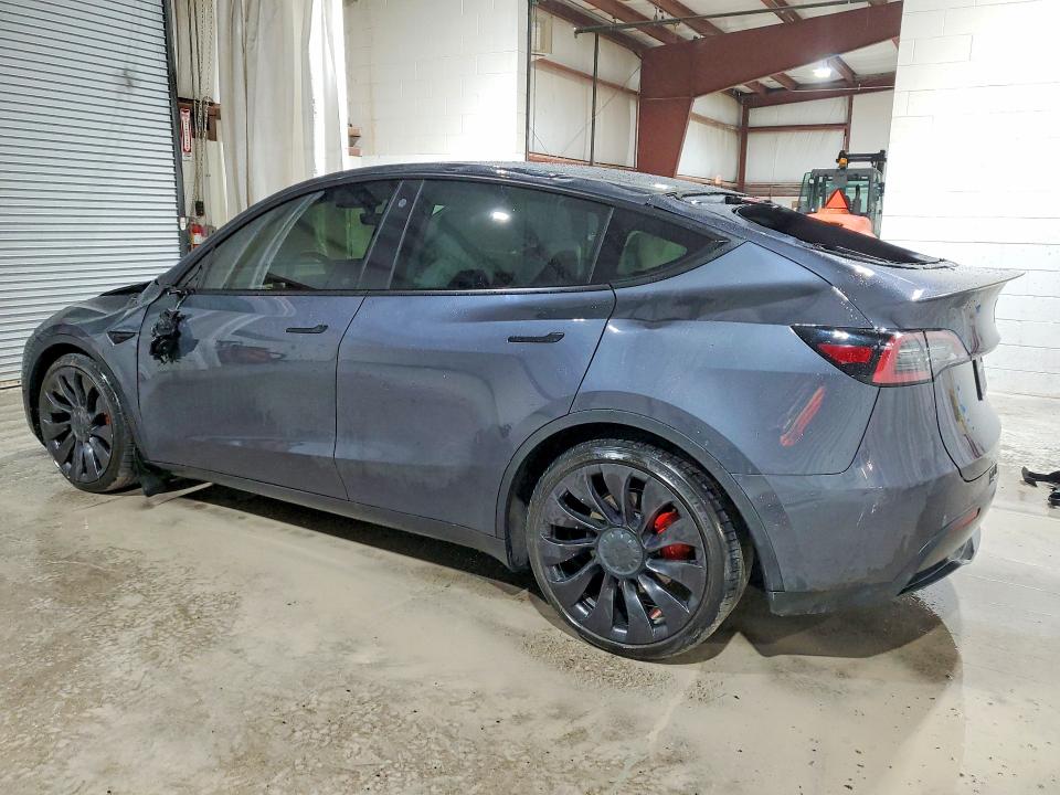 Продажа на аукционе авто 2022 Tesla Model Y, vin: 7SAYGDEFXNF383136, номер лота: 79049505