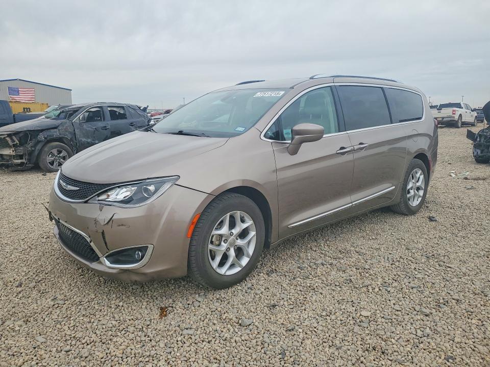 2017 Chrysler Pacifica მანქანა იყიდება აუქციონზე, vin: 2C4RC1EG4HR713396, აუქციონის ნომერი: 77517215