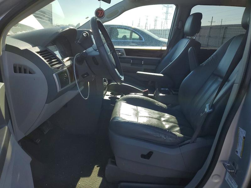 75814185 :رقم المزاد ، 2A4RR5D14AR368857 vin ، 2010 Chrysler Town & Country مزاد بيع