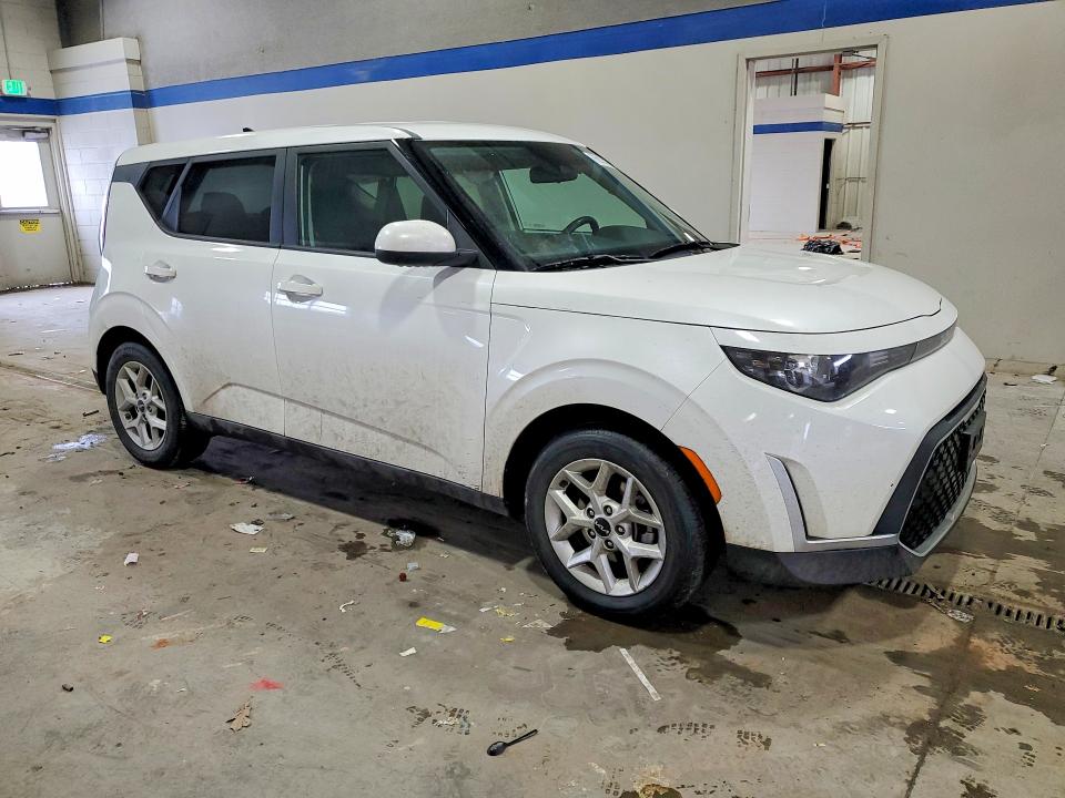 2023 Kia Soul მანქანა იყიდება აუქციონზე, vin: KNDJ23AU8P7856925, აუქციონის ნომერი: 75913405