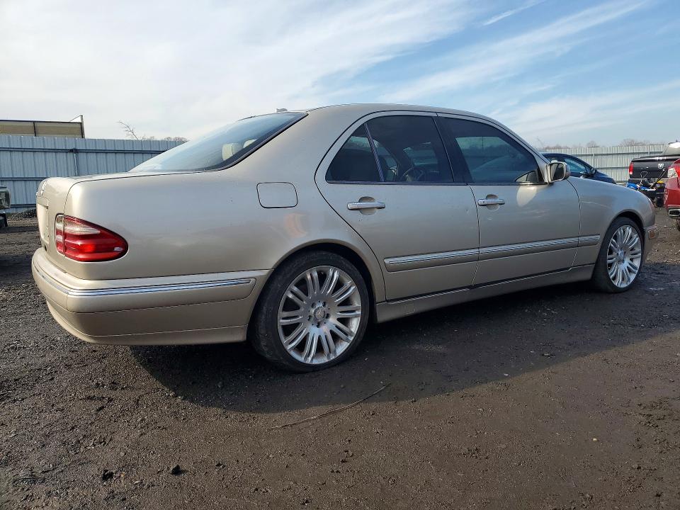 2001 Mercedes-benz E მანქანა იყიდება აუქციონზე, vin: WDBJF70JX1B187675, აუქციონის ნომერი: 78865585
