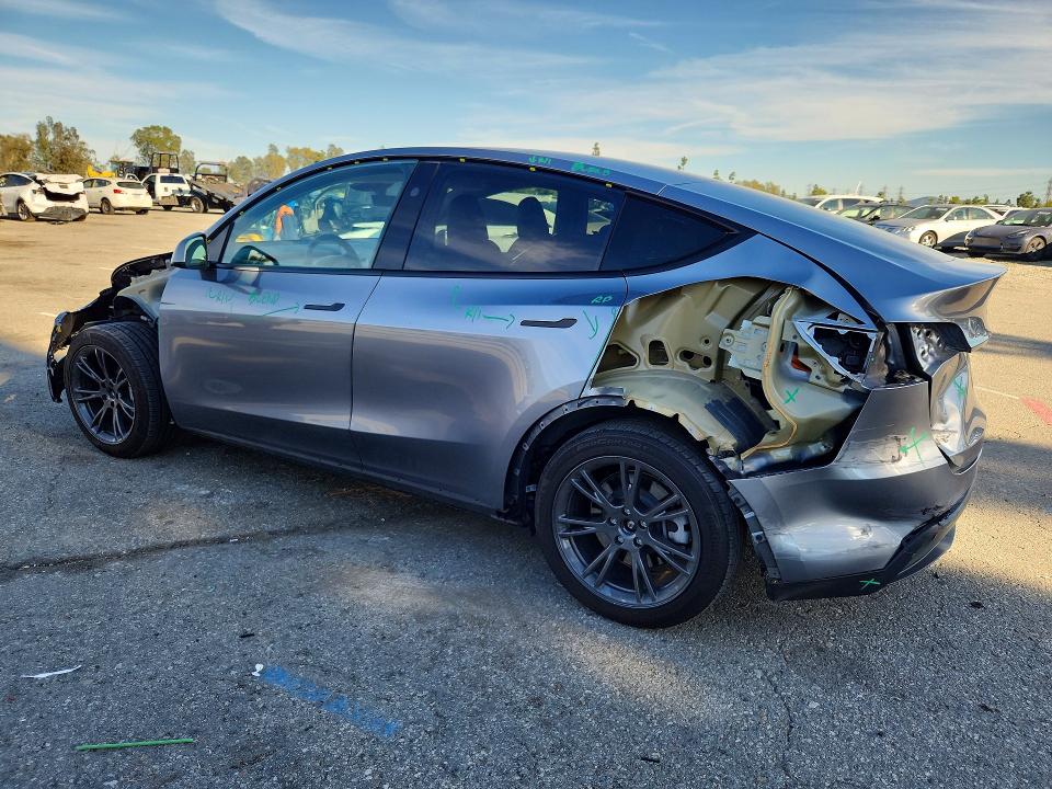 2025 Tesla Model Y მანქანა იყიდება აუქციონზე, vin: 7SAYGDED5SA376697, აუქციონის ნომერი: 79094525