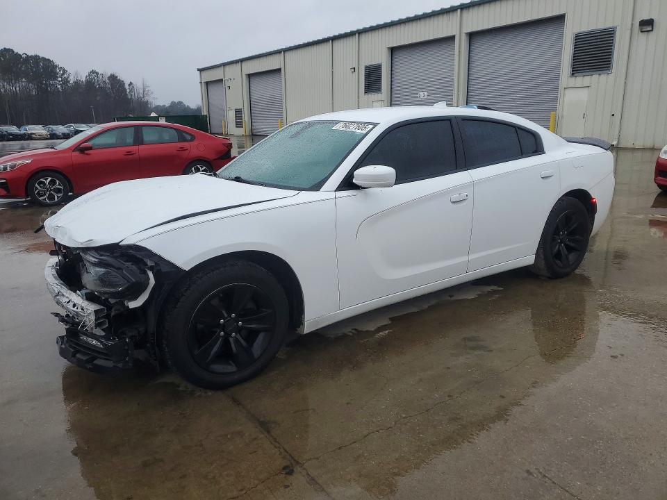2017 Dodge Charger მანქანა იყიდება აუქციონზე, vin: 2C3CDXHGXHH585483, აუქციონის ნომერი: 76027605