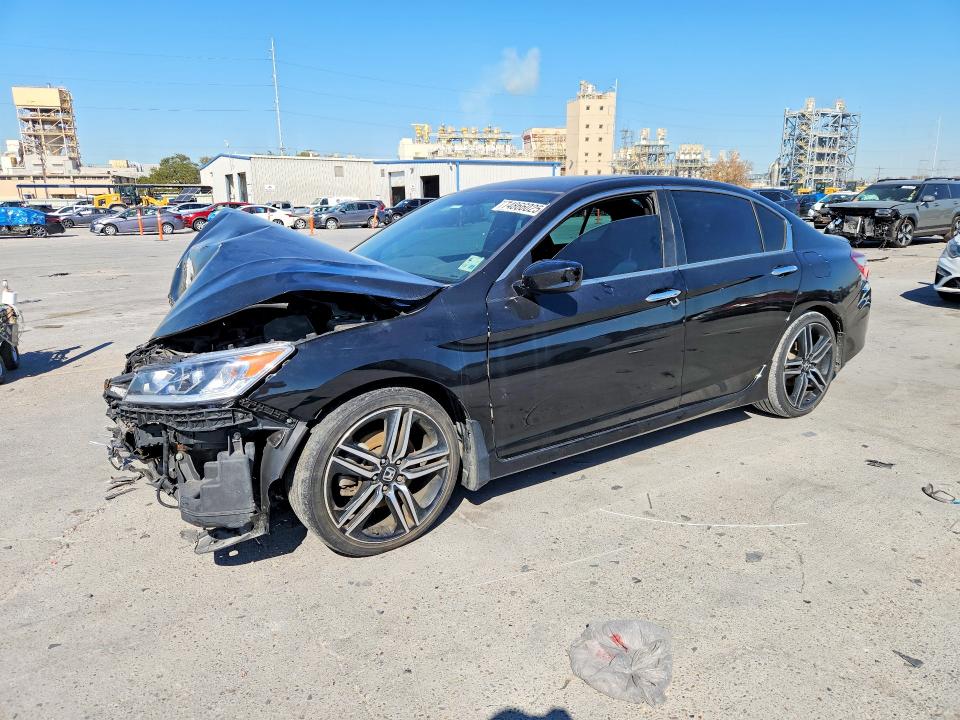 Продажа на аукционе авто 2017 Honda Accord, vin: 1HGCR2F54HA159855, номер лота: 74866025