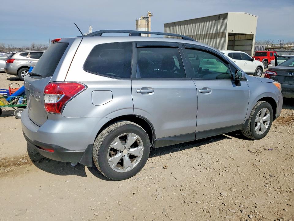 2015 Subaru Forester მანქანა იყიდება აუქციონზე, vin: JF2SJADCXFH553413, აუქციონის ნომერი: 77239275