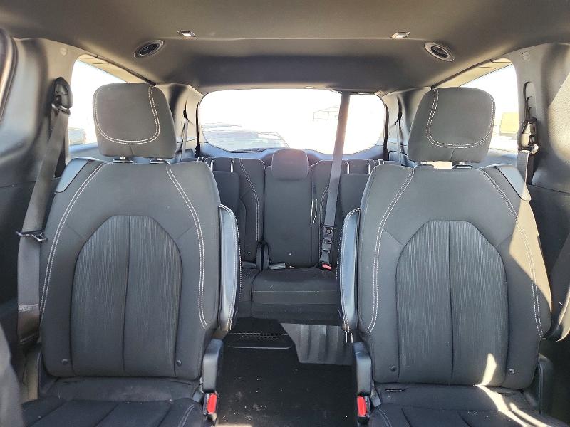 79387605 :رقم المزاد ، 2C4RC1FG4JR198209 vin ، 2018 Chrysler Pacifica مزاد بيع