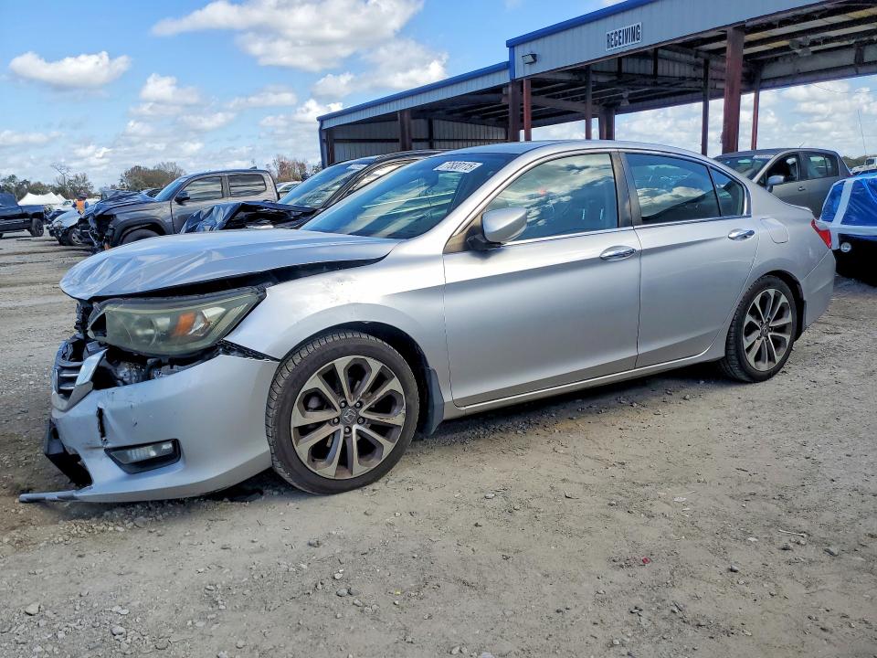 Aukcja sprzedaży 2015 Honda Accord, vin: 1HGCR2F50FA123657, numer aukcji: 77830115
