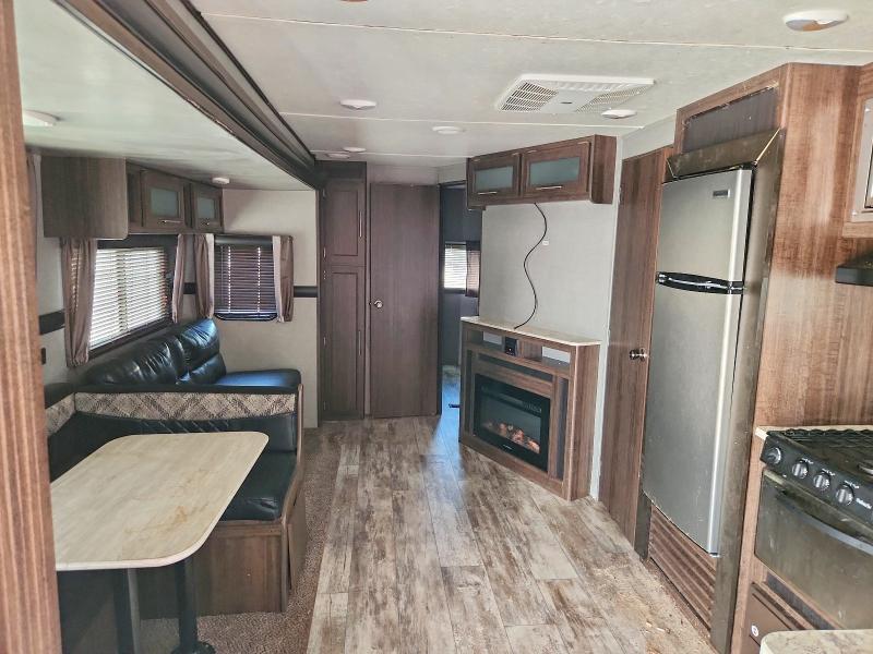 2018 Keystone Rv Zinger მანქანა იყიდება აუქციონზე, vin: 4YDT33328JS372725, აუქციონის ნომერი: 78332515