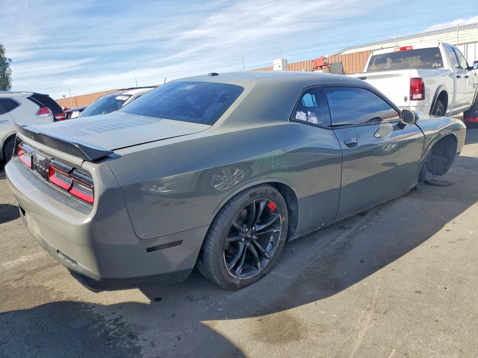 78236765 :رقم المزاد ، 2C3CDZBT7HH611068 vin ، 2017 Dodge Challenger مزاد بيع