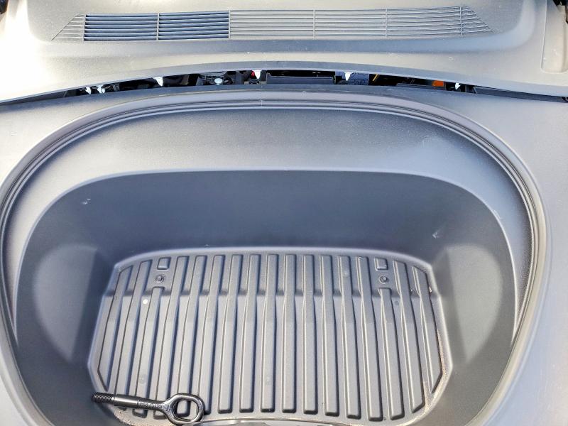 2025 Tesla Model 3 მანქანა იყიდება აუქციონზე, vin: 5YJ3E1EA2SF037027, აუქციონის ნომერი: 75991835