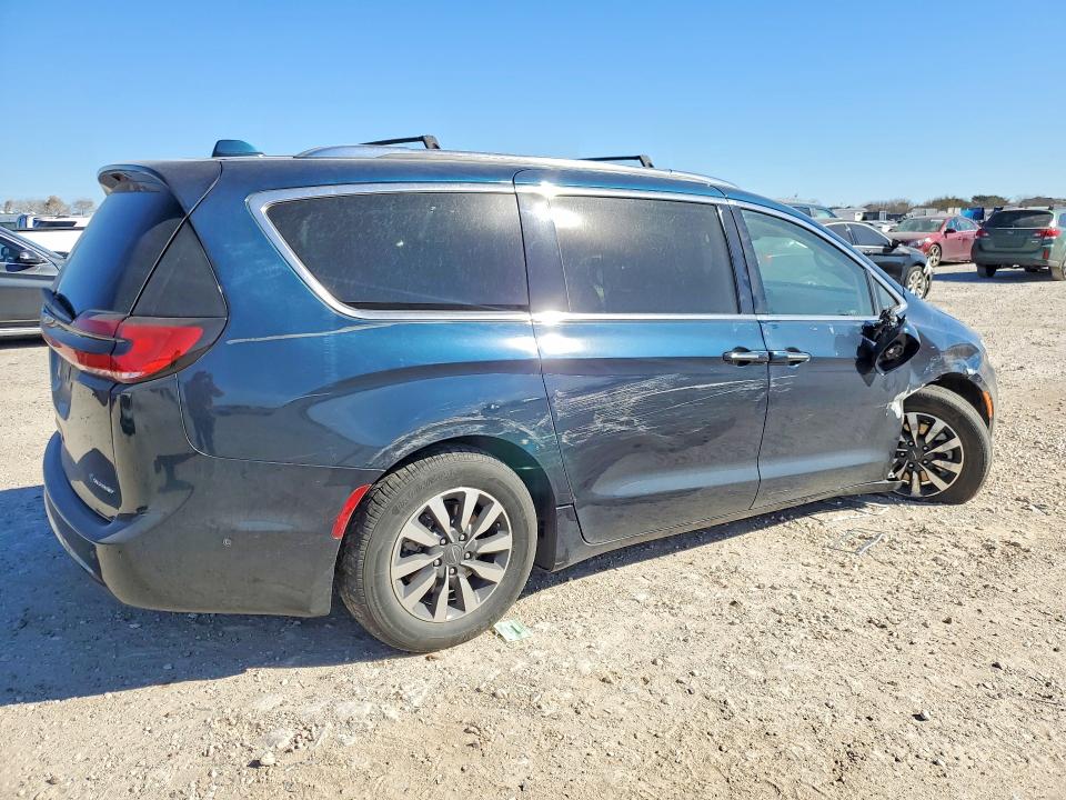 Auction sale of the 2021 Chrysler Pacifica, vin: 2C4RC1L71MR599175, lot number: 78342035
