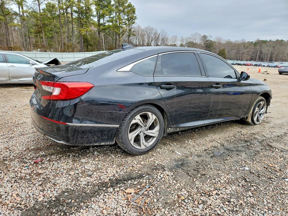 Продажа на аукционе авто 2018 Honda Accord, vin: 1HGCV1F43JA161454, номер лота: 74745835