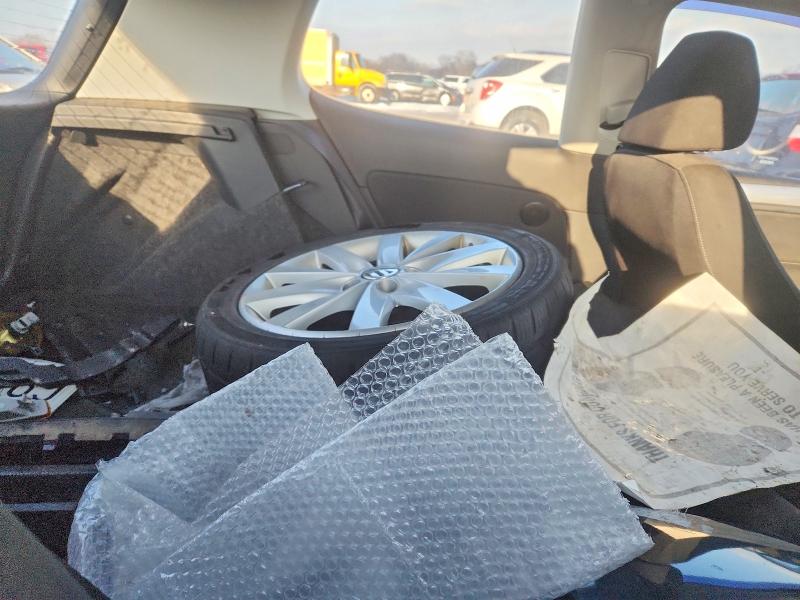 75150235 :رقم المزاد ، WVWBM7AJ9BW029428 vin ، 2011 Volkswagen Golf مزاد بيع
