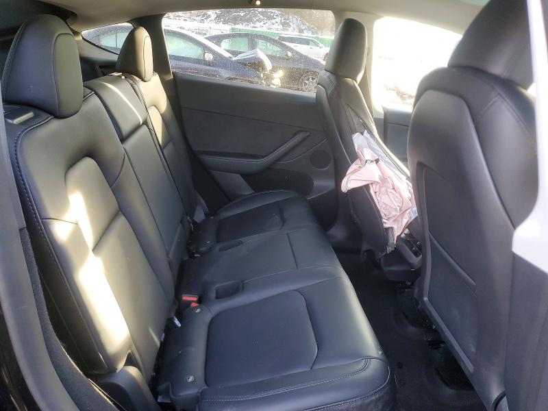 76780585 :رقم المزاد ، 7SAYGDEE8RF984770 vin ، 2024 Tesla Model Y مزاد بيع