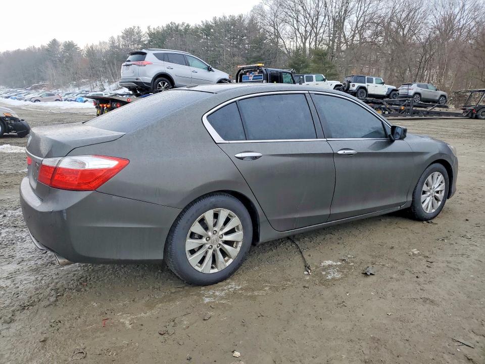 77083515 :رقم المزاد ، 1HGCR2F89DA131067 vin ، 2013 Honda Accord مزاد بيع